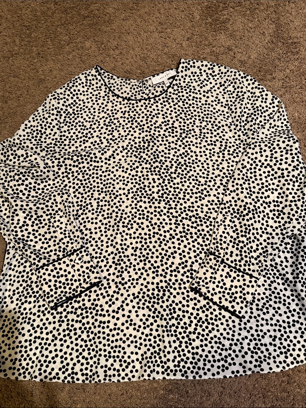 Lark & Ro White Long Sleeve Top with Black Dot Print XXL